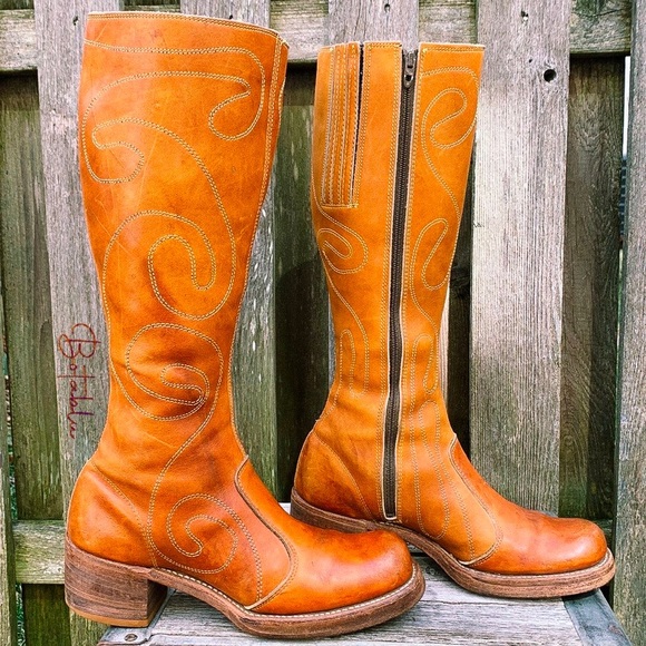 Sold FRYE True Vintage Campus Swirl Embroidery Zippered Tall Knee High Boots 7.5 - Picture 9 of 15
